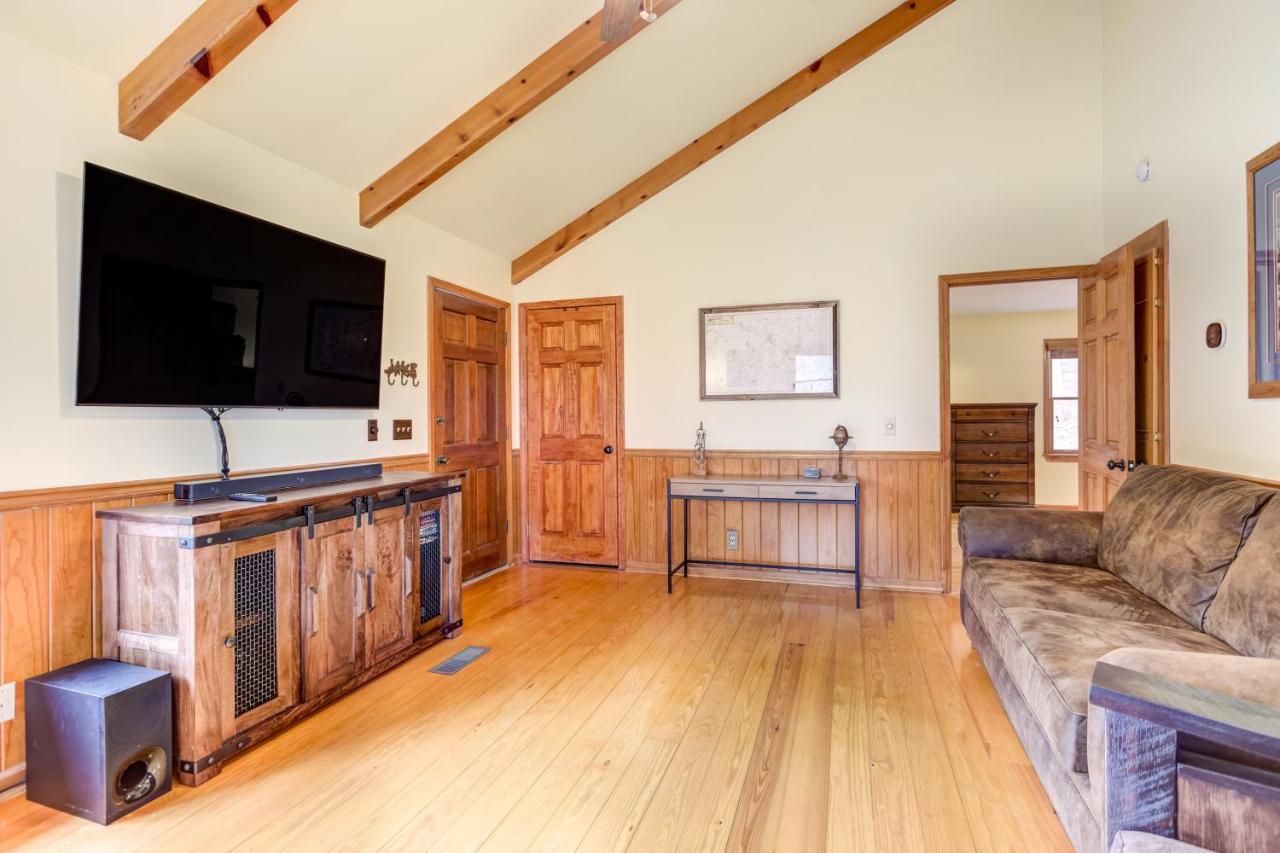 Mountain Oak Manor Villa Ellijay Exterior photo